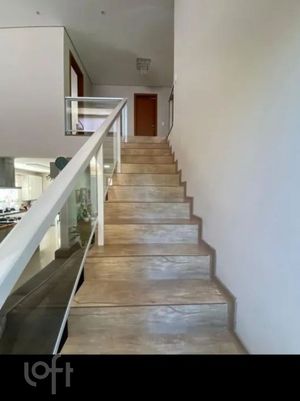 Image 5 - 881483