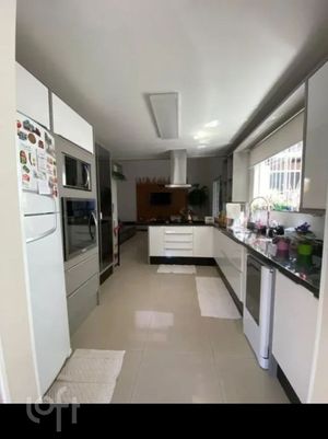 Image 8 - 881483