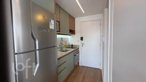 Image 3 - 881493
