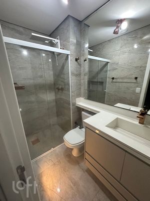 Image 11 - 881498