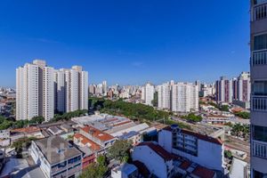 Image 23 - 881498