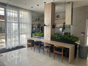 Image 19 - 881498