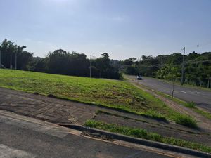 Image 3 - 881502