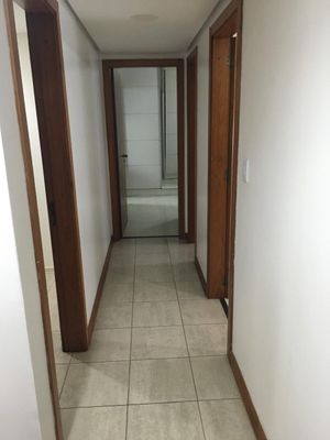 Image 10 - 881503