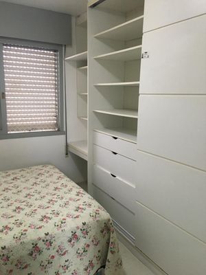 Image 9 - 881503