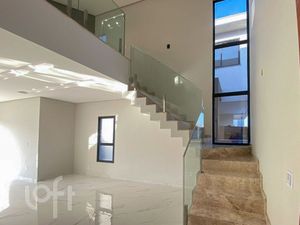 Image 8 - 881508