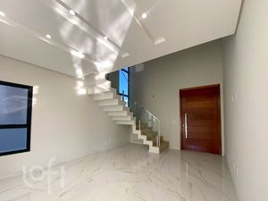 Image 7 - 881508