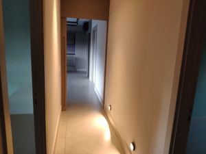 Image 24 - 881510