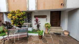 Image 13 - 881514