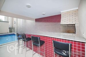 Image 11 - 881515