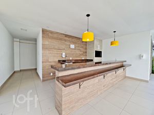 Image 15 - 881516