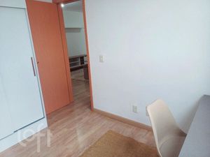 Image 6 - 881516