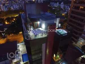 Image 35 - 881517