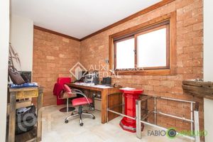Image 22 - 881517