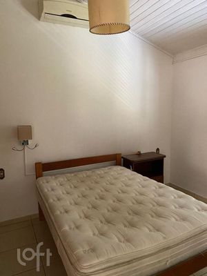 Image 18 - 881518