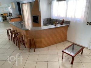 Image 16 - 881518