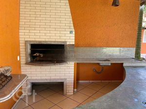Image 12 - 881518