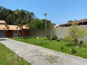 Image 3 - 881518