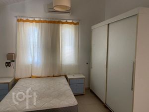 Image 26 - 881518
