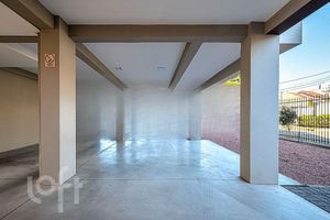 Image 34 - 881520
