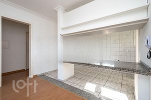 Image 7 - 881521