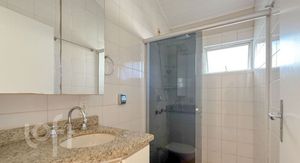 Image 14 - 881522