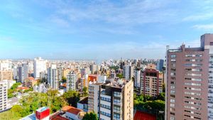 Image 12 - 881523