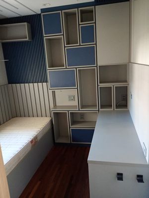 Image 9 - 881524