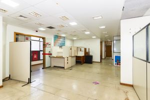 Image 10 - 881528