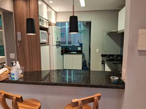 Image 14 - 881563