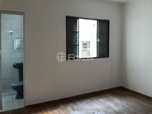 Image 1 - 881578