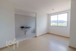Image 9 - 881579