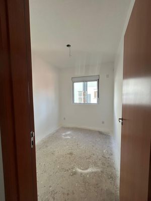 Image 3 - 881584