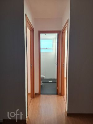 Image 10 - 881585