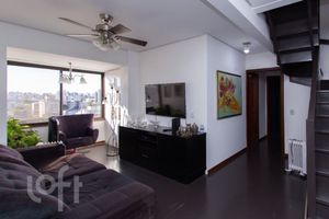 Image 6 - 881586