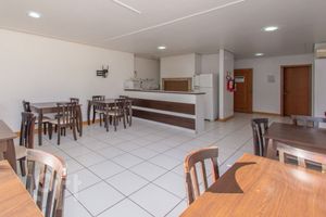 Image 25 - 881588