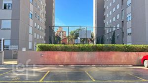 Image 35 - 881589