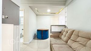 Image 3 - 881589