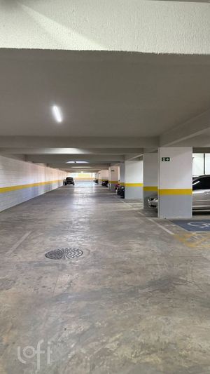 Image 14 - 881591