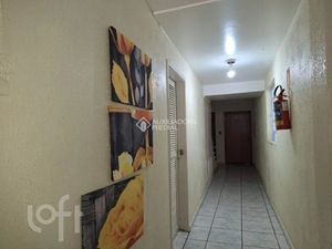 Image 9 - 881592
