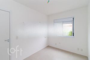 Image 19 - 881593