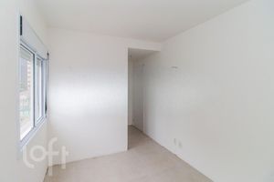 Image 15 - 881593