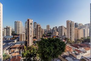 Image 13 - 881602
