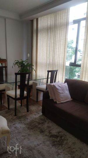 Image 9 - 881604