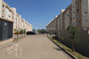 Image 12 - 881613