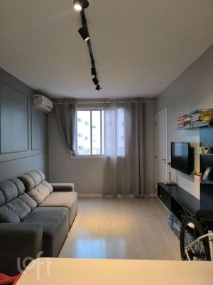 Image 21 - 881613
