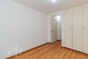 Image 31 - 881614