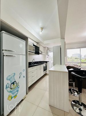 Image 6 - 881616