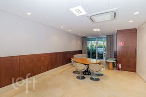 Image 67 - 881617