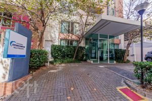 Image 30 - 881617